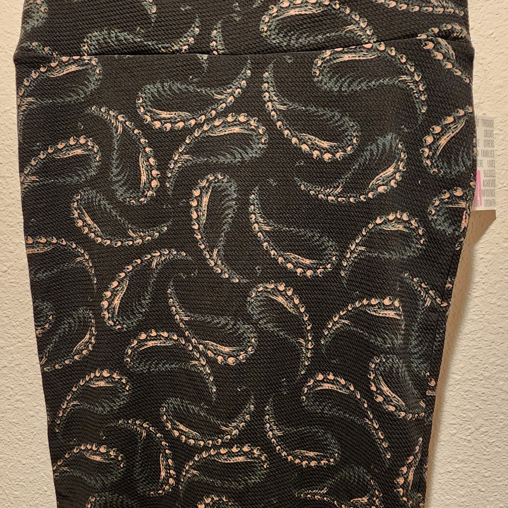 LuLaRoe Black and White Pencil Skirt Knee-Length